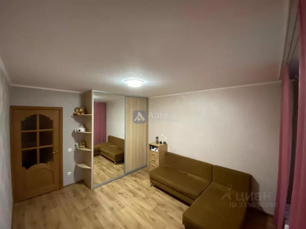 3-к кв. Тюменская область, Тюмень ул. Николая Семенова, 27к3 (90.1 м) - Фото 1