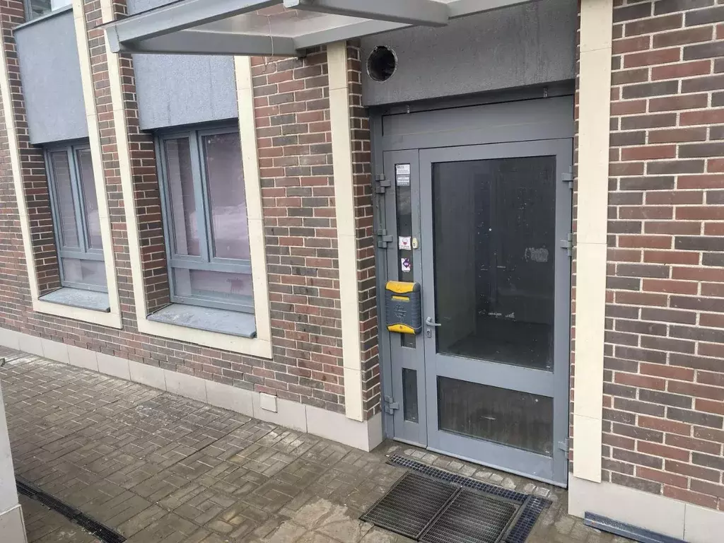 Помещение свободного назначения в Санкт-Петербург Петергофское ш., ... - Фото 1