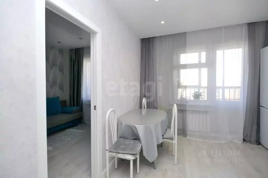 2-к кв. Саха (Якутия), Якутск ул. Свердлова, 1 (36.8 м) - Фото 2