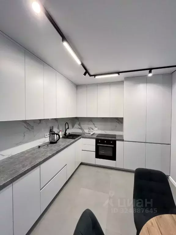 2-к кв. Астраханская область, Астрахань Автомобильная ул., 8 (50.0 м) - Фото 1