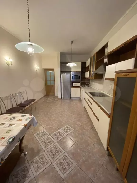 4-к. квартира, 138 м, 2/6 эт. - Фото 1