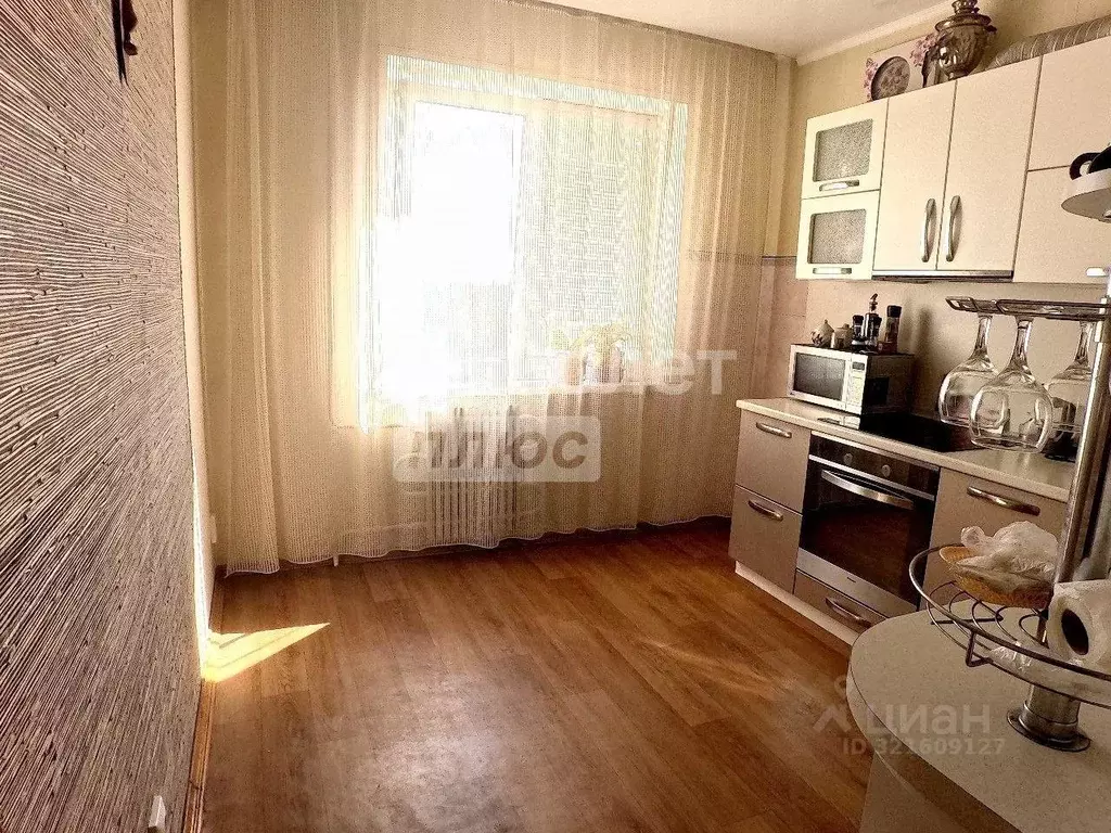 3-к кв. Белгородская область, Старый Оскол Конева мкр, 8А (63.2 м) - Фото 1