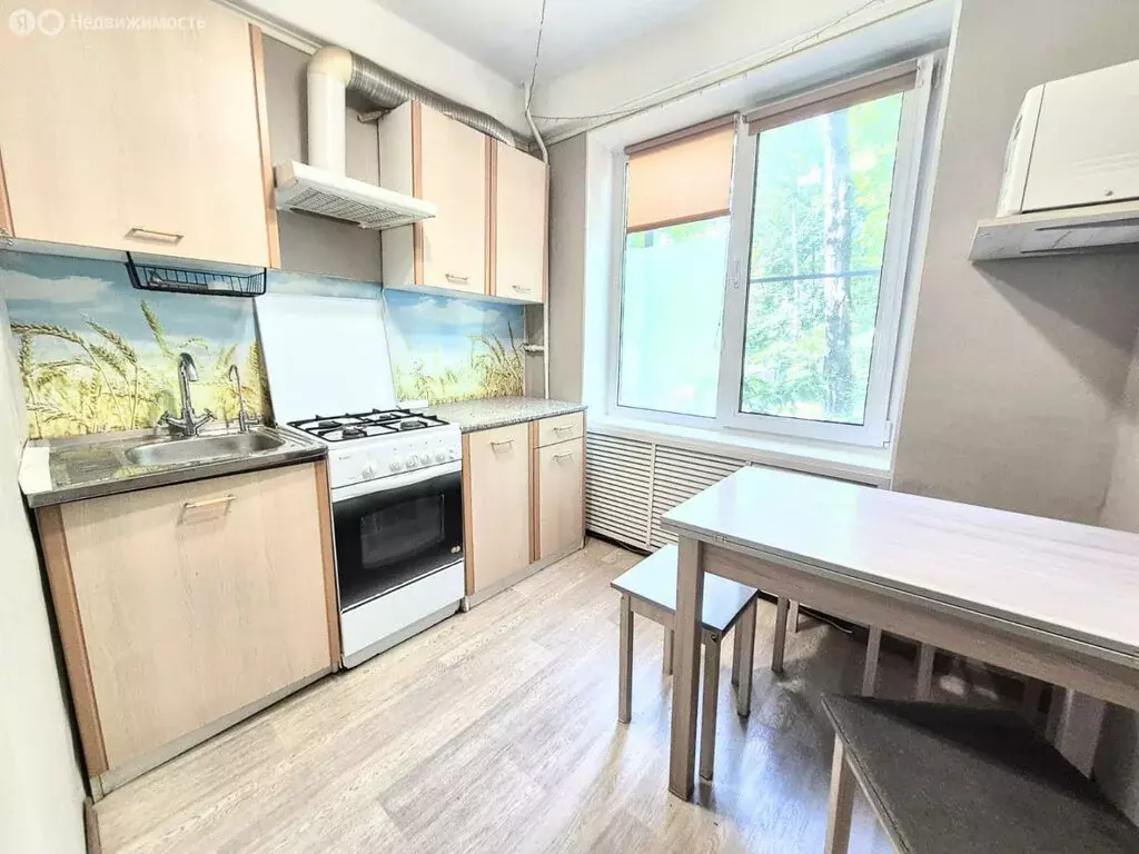 3-комнатная квартира: Санкт-Петербург, улица Белы Куна, 14 (58 м) - Фото 0