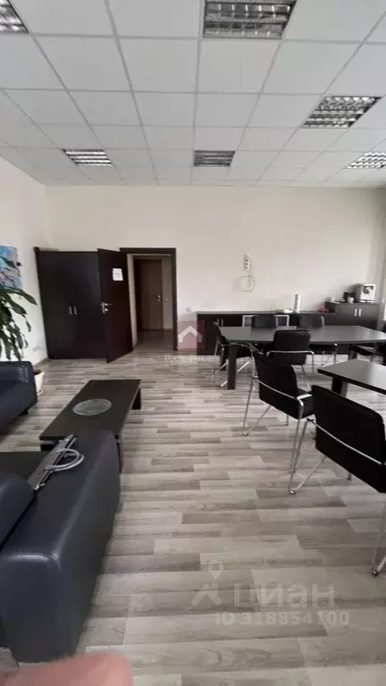 Офис в Саратовская область, Саратов ул. Имени Г.К. Орджоникидзе, 24к2 ... - Фото 2