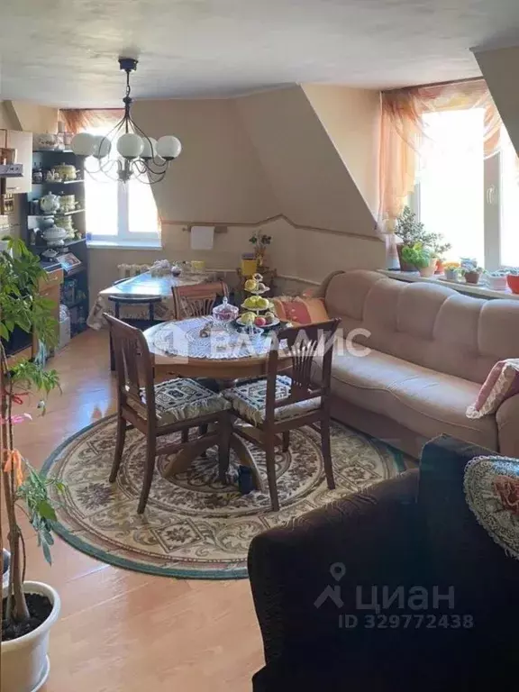 2-к кв. Бурятия, Улан-Удэ ул. Терешковой, 7А (74.7 м) - Фото 2