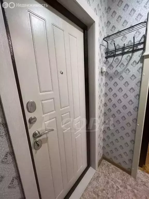 1-комнатная квартира: Тобольск, 7-й микрорайон, 13 (28 м) - Фото 0