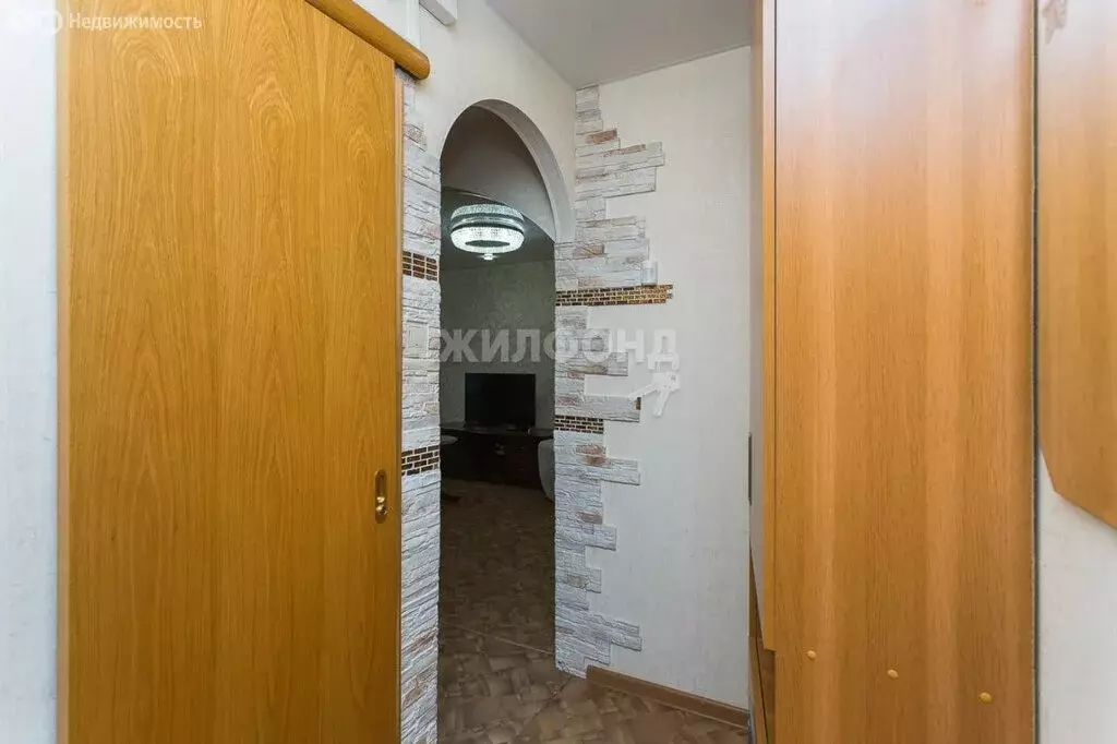 3-комнатная квартира: Новосибирск, Новогодняя улица, 16 (59 м) - Фото 1