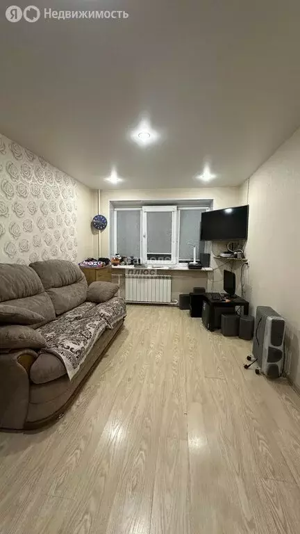 2-комнатная квартира: Златоуст, проспект имени Ю.А. Гагарина, 5-я ... - Фото 1