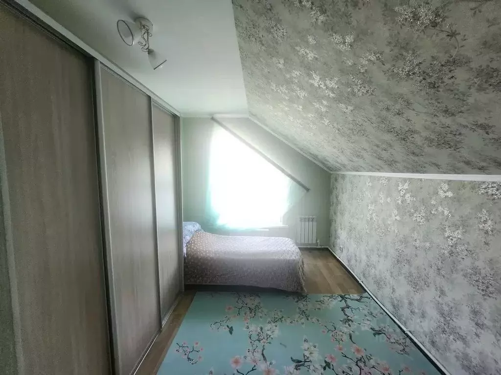 Дом в Сахалинская область, Южно-Сахалинск Омская ул. (109 м) - Фото 1