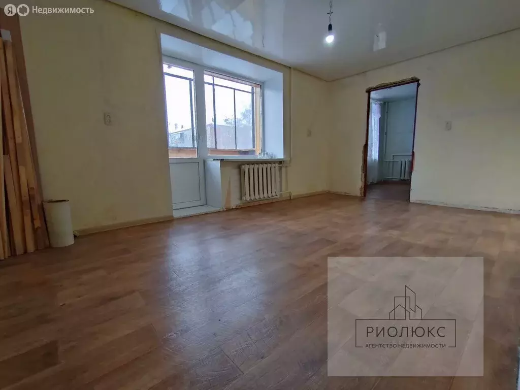 3-комнатная квартира: Магнитогорск, проспект Карла Маркса, 122 (52 м) - Фото 1