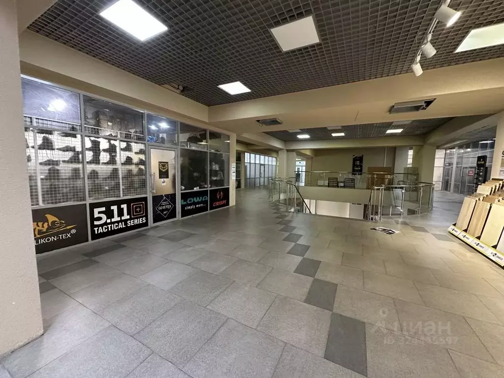 Торговая площадь в Северная Осетия, Владикавказ ул. Астана Кесаева, 27 ... - Фото 1