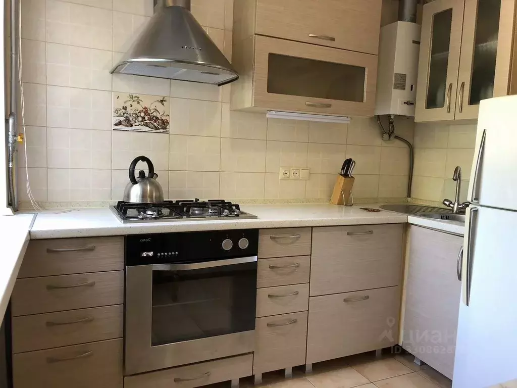 2-к кв. Крым, Симферополь ул. Дмитрия Ульянова, 34 (50.0 м) - Фото 1