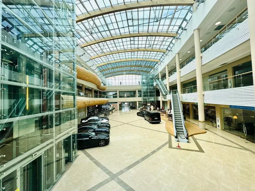 Помещение свободного назначения в Санкт-Петербург просп. Лахтинский, ... - Фото 1