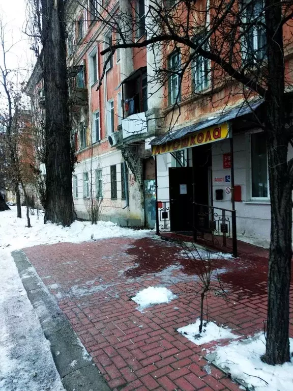 Помещение свободного назначения в Саратовская область, Саратов пл. ... - Фото 1