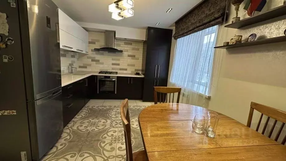 2-к кв. Татарстан, Зеленодольск просп. Строителей, 26 (73.9 м) - Фото 1