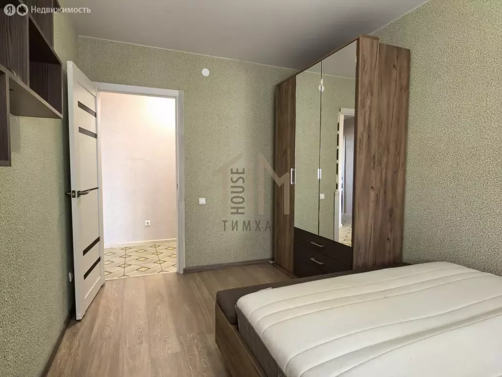 3-комнатная квартира: Омск, 21-я Амурская улица, 25к1 (74 м) - Фото 1