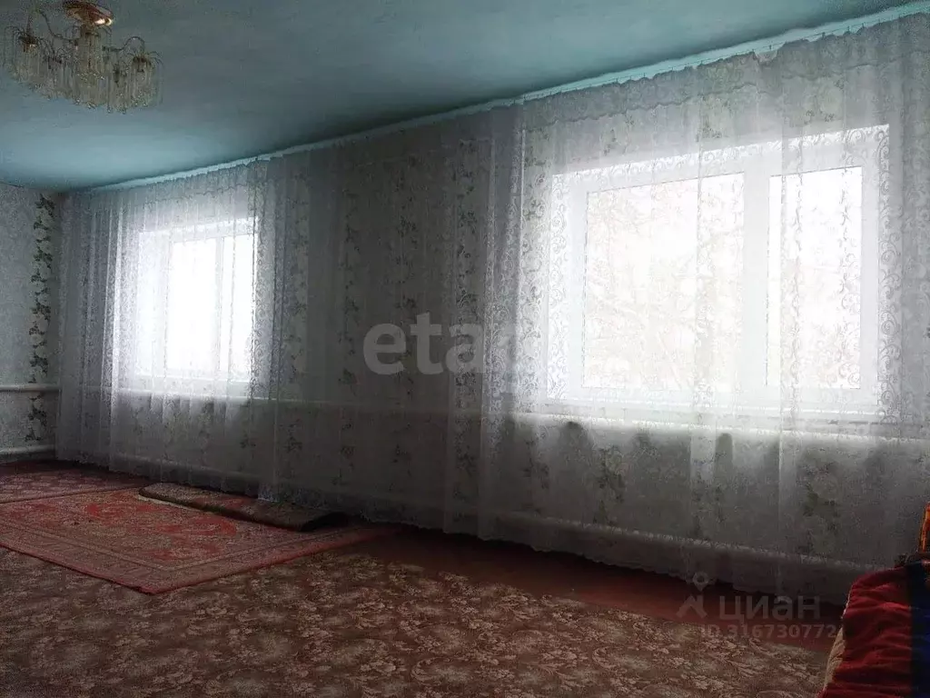 Дом в Омская область, Таврический район, д. Веселые Рощи ул. Мира, 1 ... - Фото 1