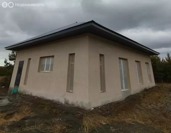 Дом в Бобровский, территория Дачная, Проезжая улица, 7 (105 м) - Фото 1