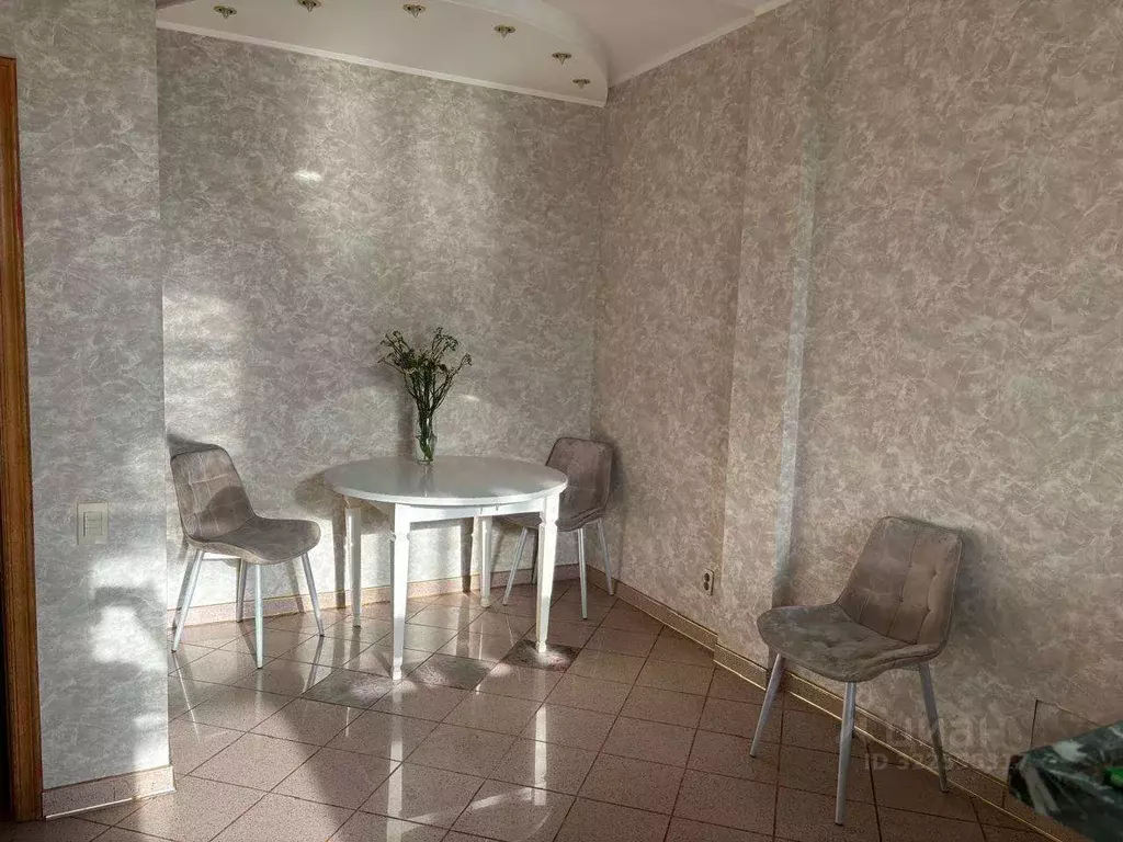 3-к кв. Курская область, Курск ул. Красной Армии, 10 (120.0 м) - Фото 2