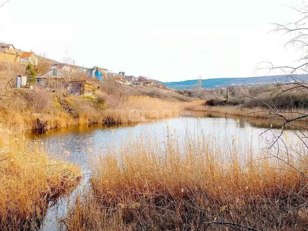 Участок в Крым, Феодосия городской округ, с. Солнечное ул. Дорожная ... - Фото 0