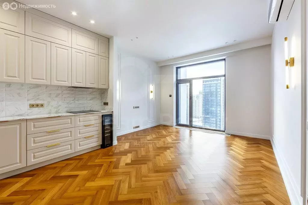 Квартира-студия: Москва, улица Нижние Мнёвники, 16к6 (69 м) - Фото 1