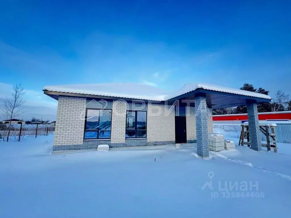 Дом в Тюменская область, Тюменский муниципальный округ, с. Салаирка  ... - Фото 1