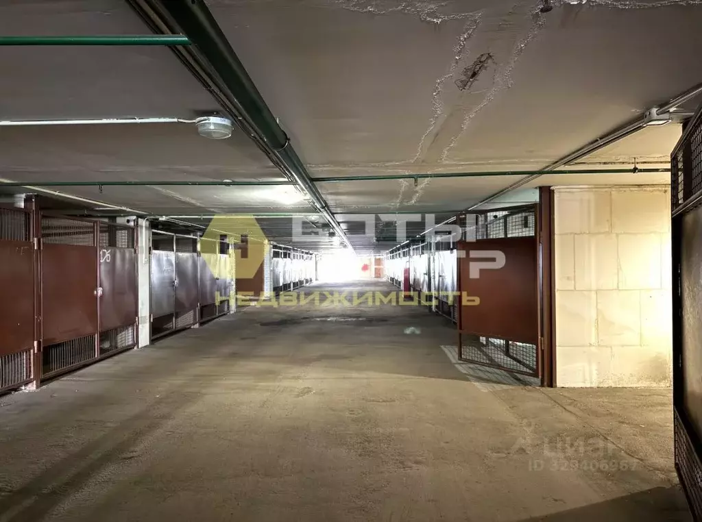 Гараж в Москва Лукинская ул., 19 (18 м) - Фото 1