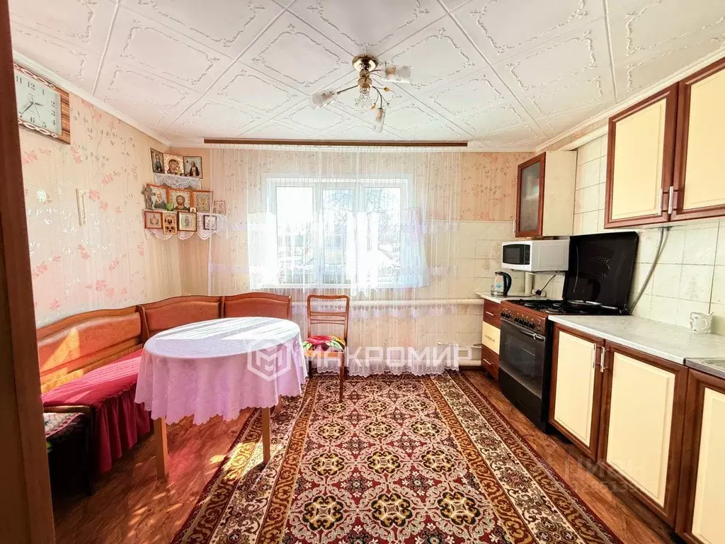 Дом в Орловская область, с. Тросна ул. Первомайская, 29 (70 м) - Фото 1