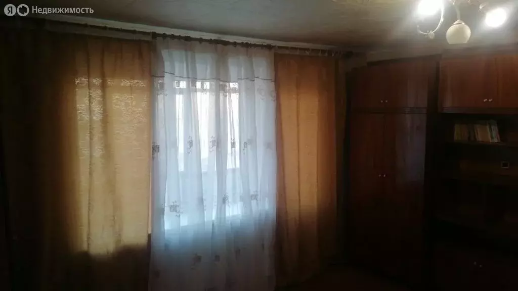 1-комнатная квартира: Златоуст, улица имени В.П. Чкалова, 2 (33 м) - Фото 1