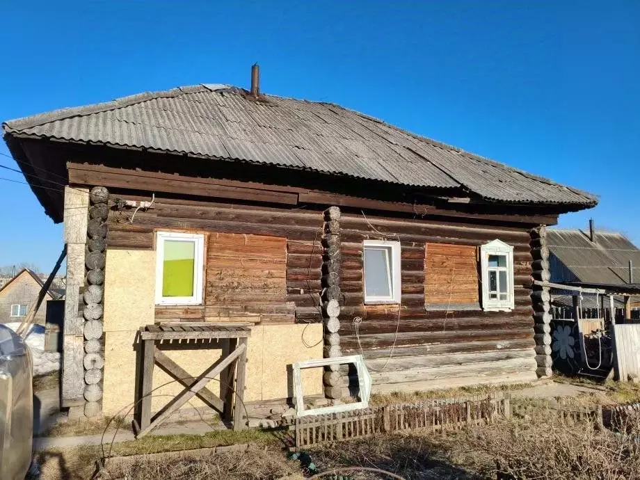 Дом в Пермский край, Березники Семино мкр, ул. Макарова, 42 (46 м) - Фото 1
