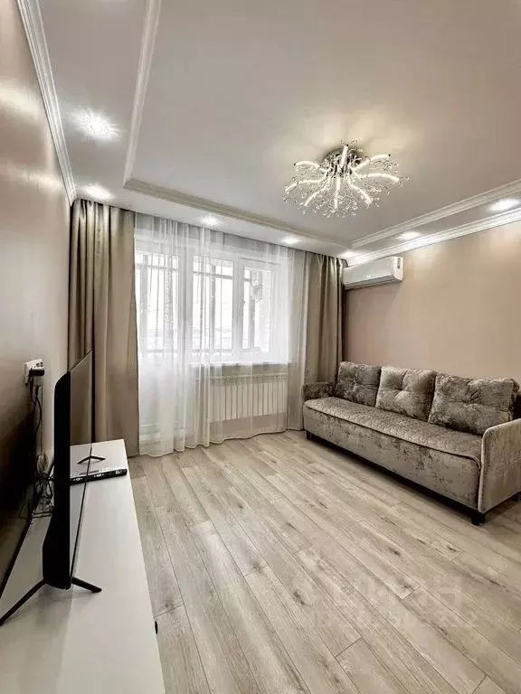 1-к кв. Бурятия, Улан-Удэ ул. Модогоева, 2 (50.0 м) - Фото 0