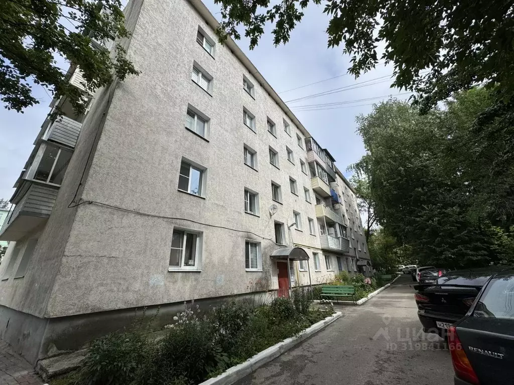 3-к кв. Калужская область, Калуга ул. Рылеева, 1/12 (60.0 м) - Фото 0
