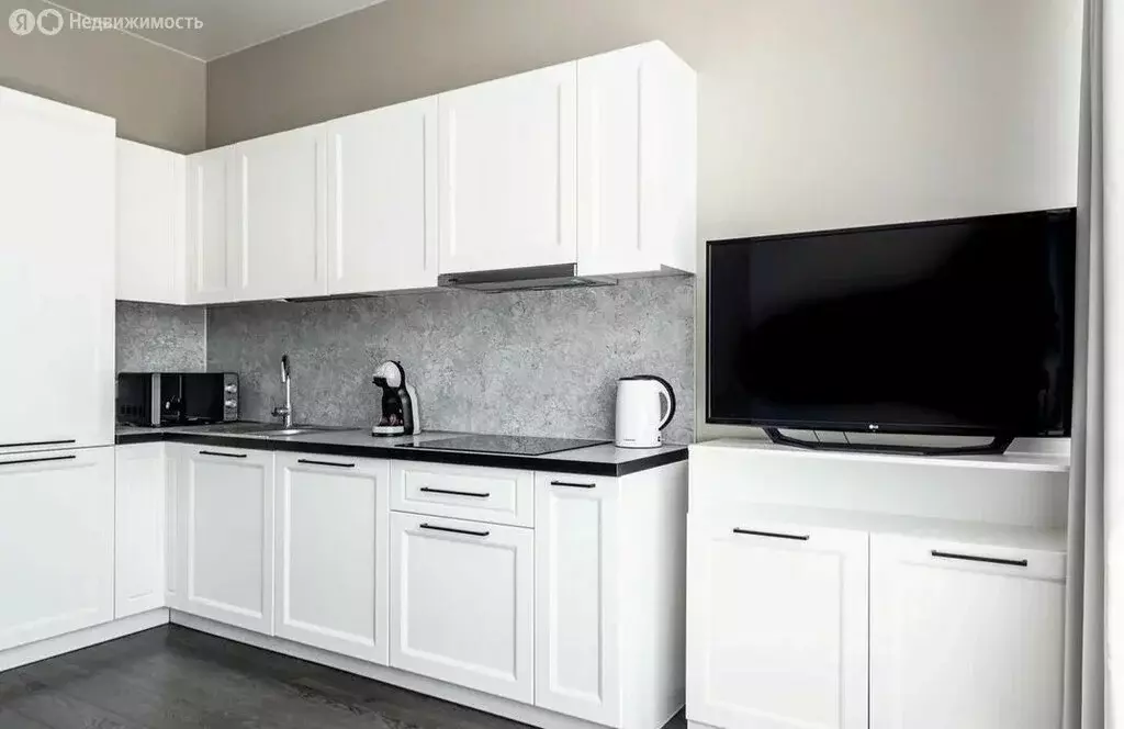 Квартира-студия: Екатеринбург, улица Малышева, 42А (36.6 м) - Фото 1