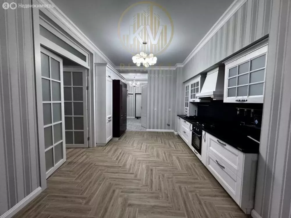 2-комнатная квартира: Кисловодск, проспект Победы, 31 (76 м) - Фото 0