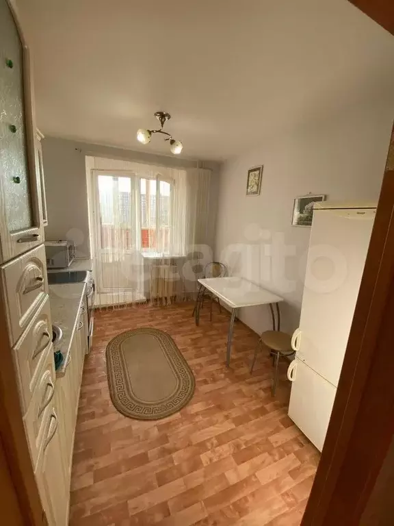 1-к. квартира, 43 м, 4/10 эт. - Фото 1