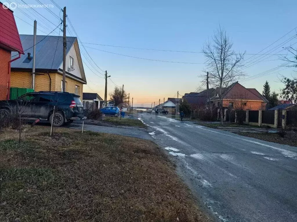 Дом в Боровский, Новая Озёрная улица (280.6 м) - Фото 1