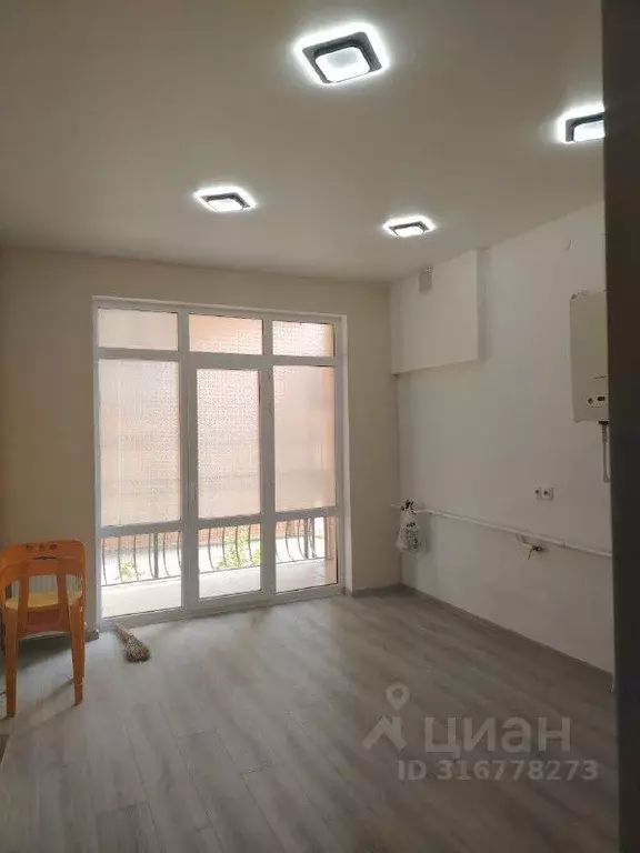1-к кв. Краснодарский край, Геленджик ул. Дзержинского (49.0 м) - Фото 0