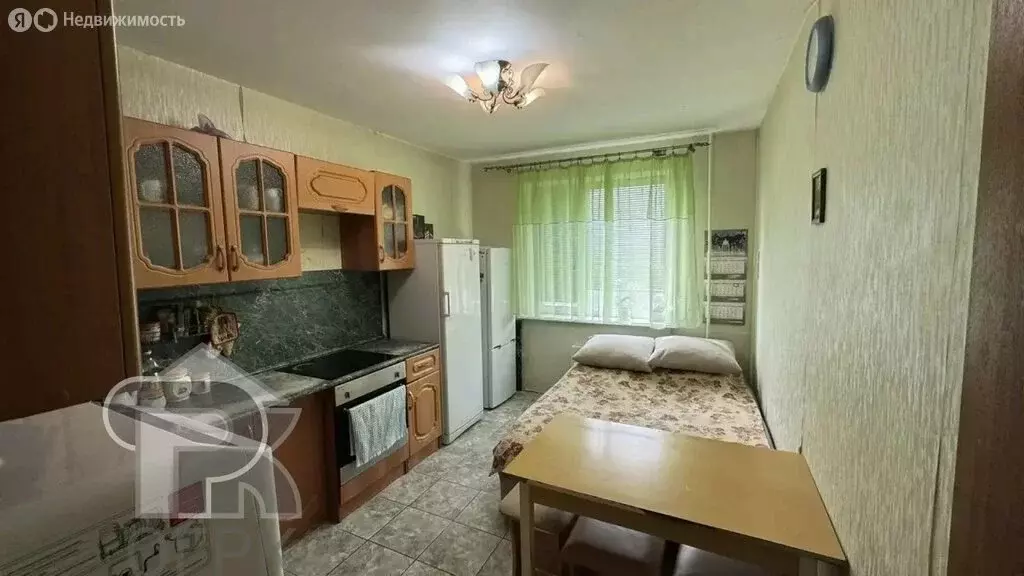 2-комнатная квартира: посёлок городского типа Нахабино, улица Братьев ... - Фото 1