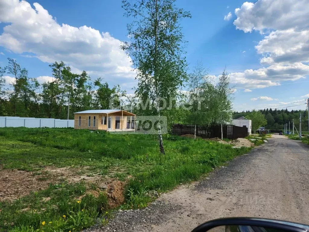 Участок в Московская область, Сергиево-Посадский городской округ, д. ... - Фото 0