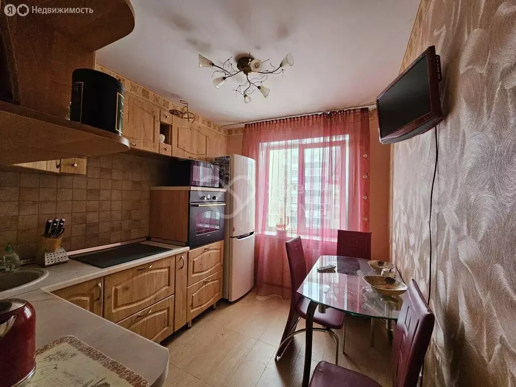 3-комнатная квартира: Волгоград, улица Розы Люксембург, 9 (67 м) - Фото 1