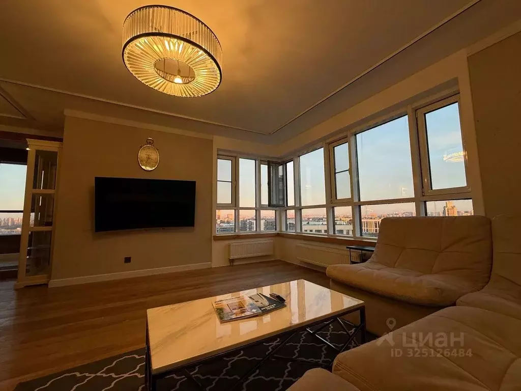 3-к кв. Санкт-Петербург Ушаковская наб., 1к4 (124.0 м) - Фото 1