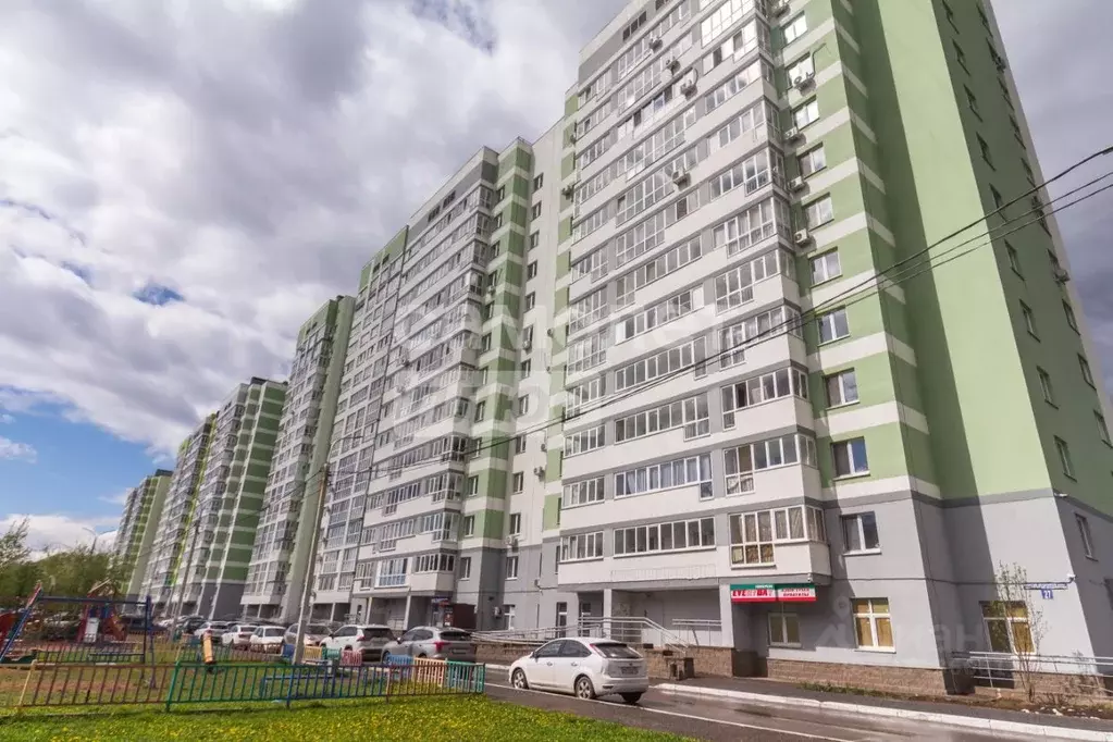 3-к кв. Башкортостан, Уфа ул. Георгия Мушникова, 27 (82.0 м) - Фото 0
