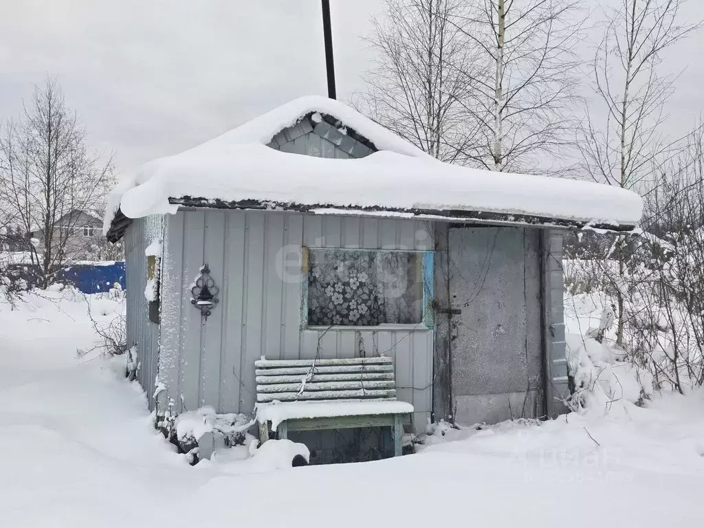Дом в Ленинградская область, Киришский район, Пчевское с/пос, Типино ... - Фото 1