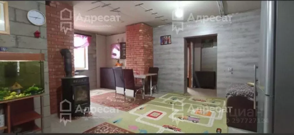 Дом в Волгоградская область, Среднеахтубинский район, Краснослободск ... - Фото 1