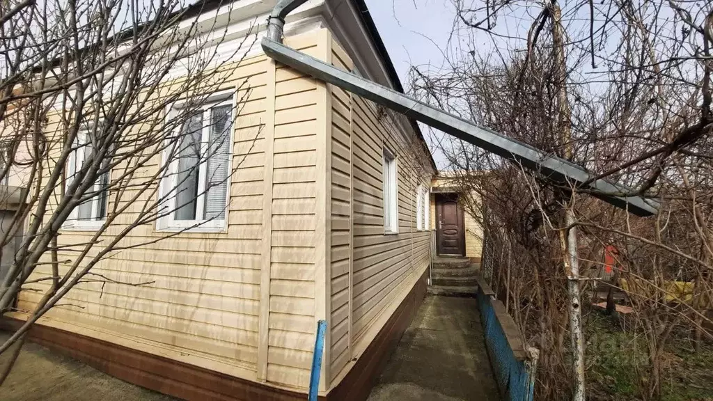 Дом в Ставропольский край, Ставрополь ул. Щорса, 1 (50 м) - Фото 1