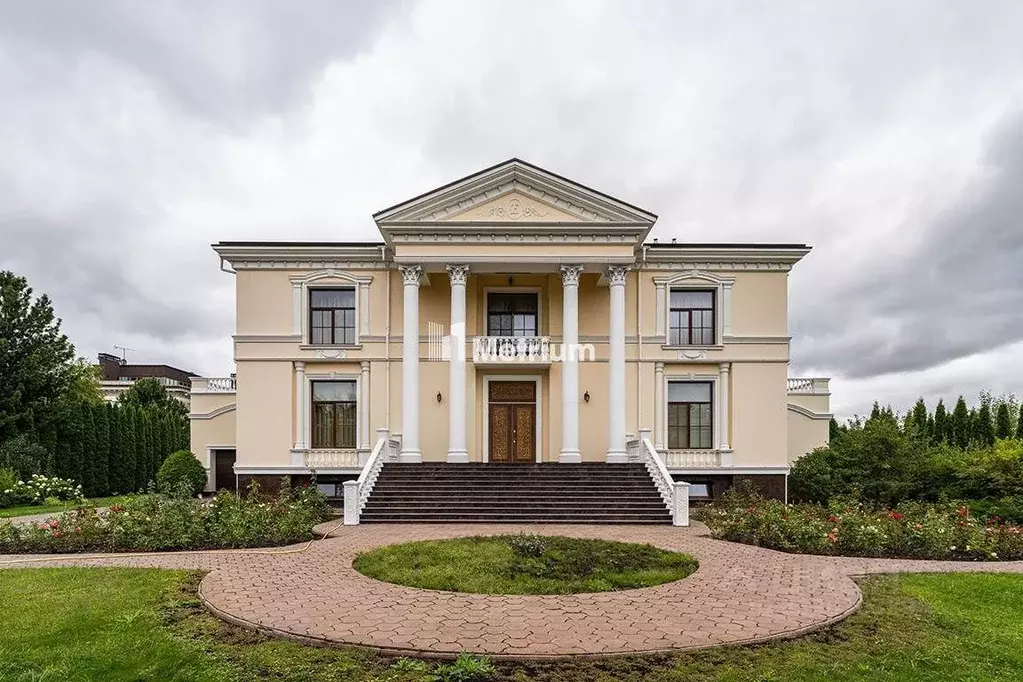 Коттедж в Московская область, Одинцово Стольное кп,  (1600 м) - Фото 1