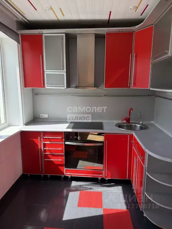 3-к кв. Кемеровская область, Кемерово Волгоградская ул., 25 (61.5 м) - Фото 0