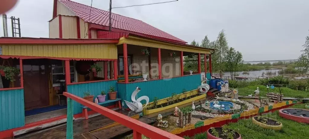 Дом в Коми, Усинск муниципальный округ, с. Усть-Уса ул. Колхозная (57 ... - Фото 0