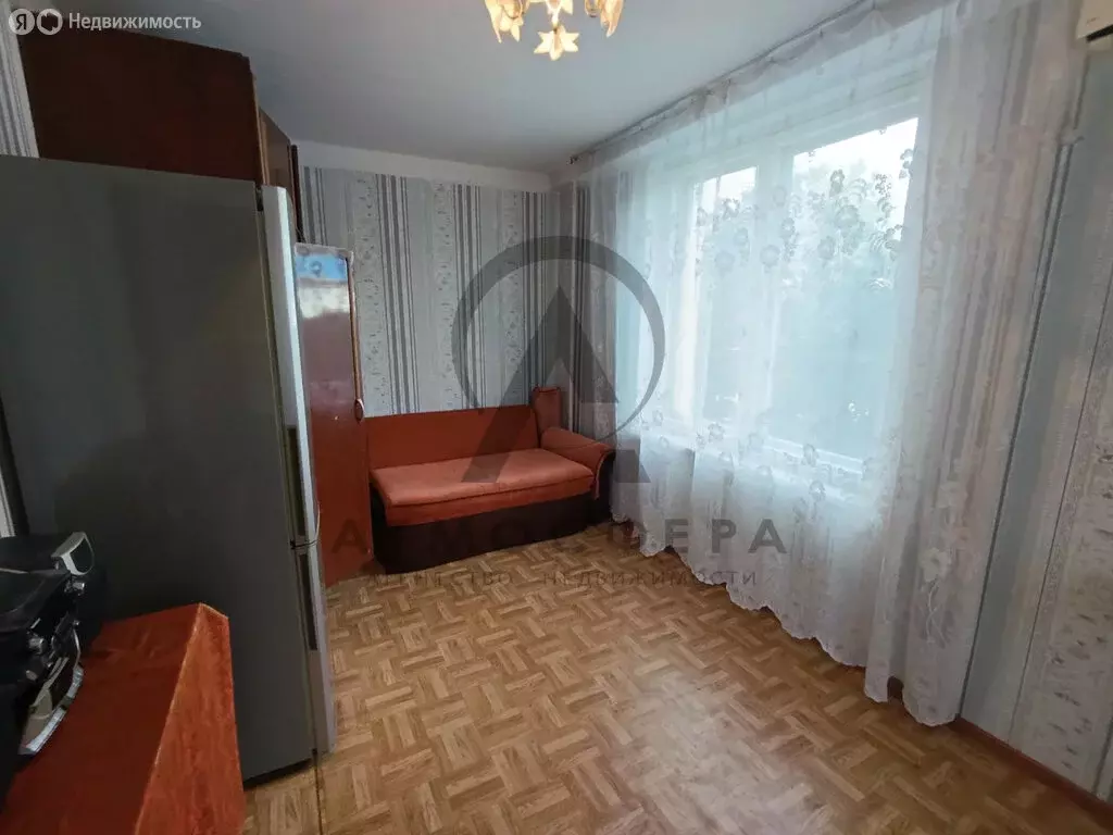 3-комнатная квартира: посёлок городского типа Новомихайловский, 2-й ... - Фото 2