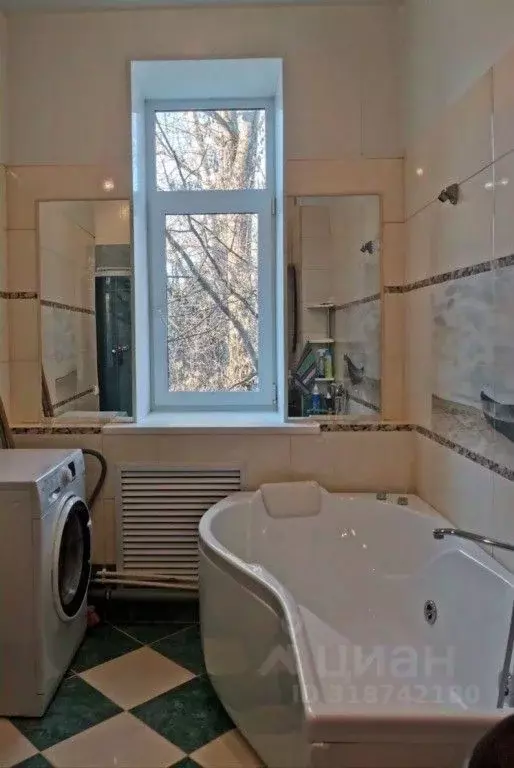 2-к кв. Пермский край, Березники ул. Пятилетки, 25 (63.0 м) - Фото 0